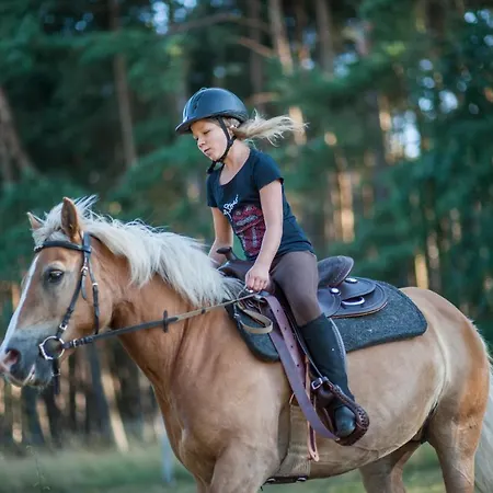 Traumhaff Hausboote La Peniche / Ostsee - Aussergewoehnliches Design, Atemberaubende Sonnenuntergaenge Und Sauna An Bord Luckow (Mecklenburg-Vorpommern)