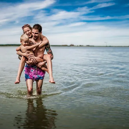 Traumhaff Hausboote La Peniche / Ostsee - Aussergewoehnliches Design, Atemberaubende Sonnenuntergaenge Und Sauna An Bord * Luckow (Mecklenburg-Vorpommern)